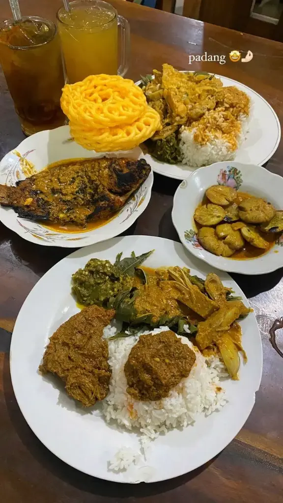 Z1. Nasi Padang Lauk Nila Goreng 