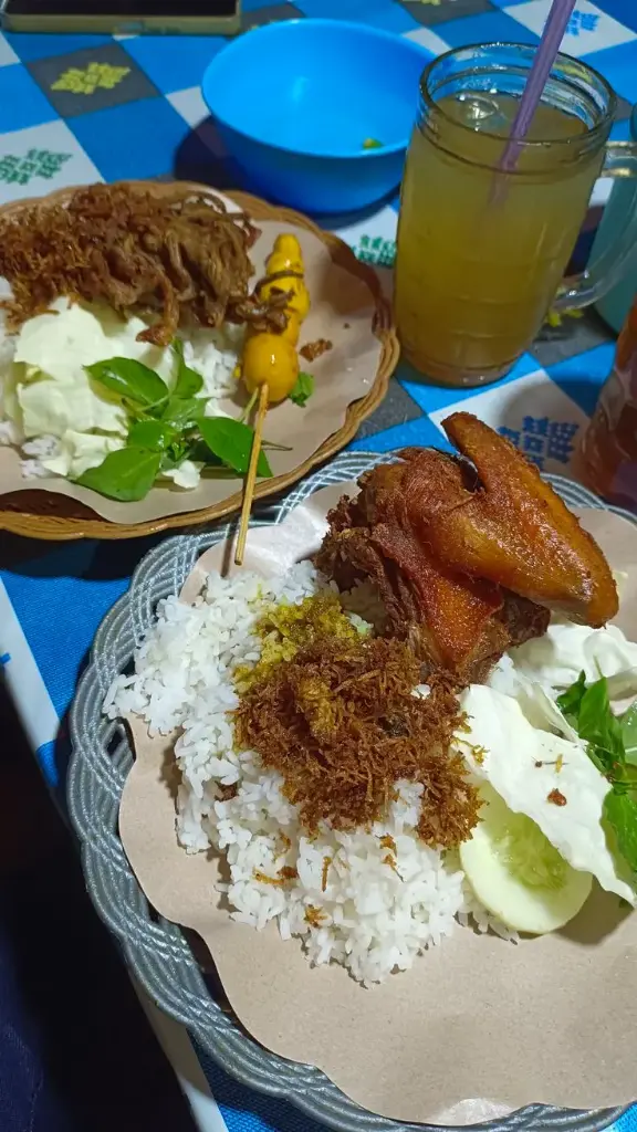 Z3. Penyetan Nasi Bebek 