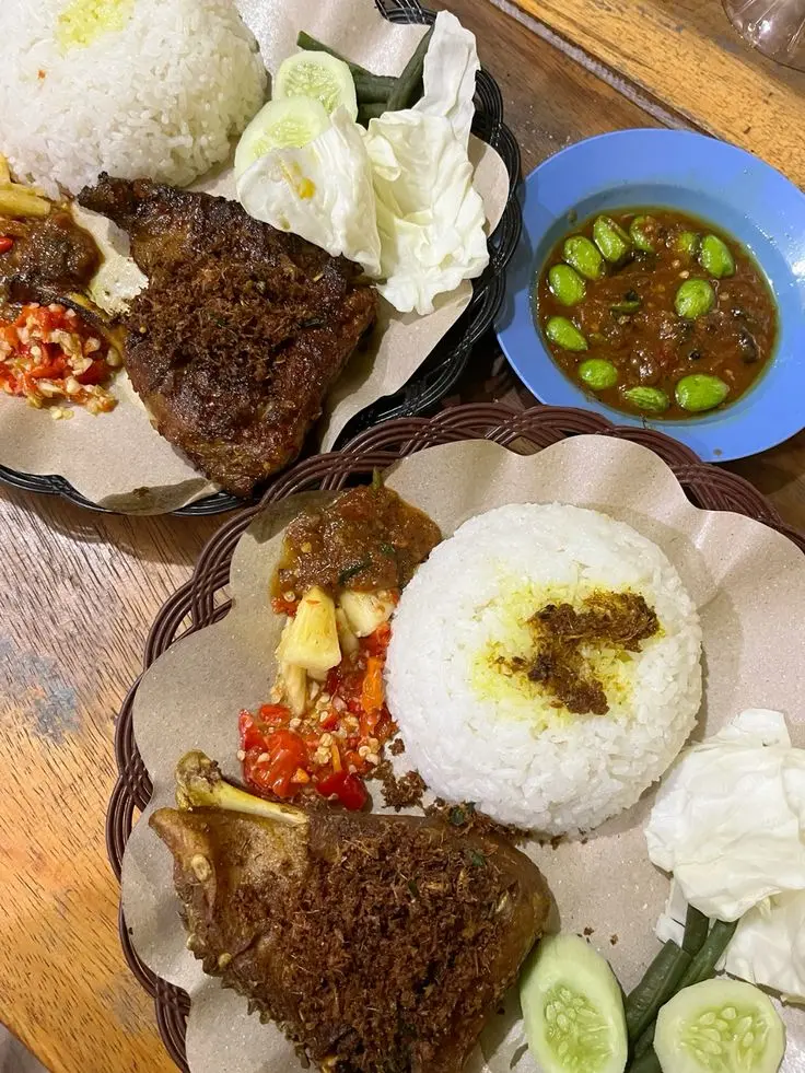 Z3. Penyetan Nasi Bebek Rica-Rica 